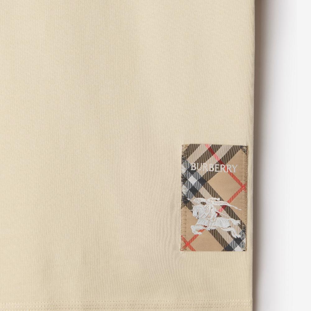Burberry Camiseta en algodón con etiqueta CheckPrecio 320 00 € Limitado a 3 días