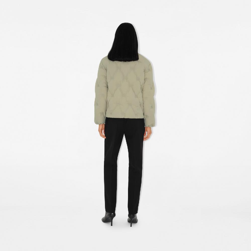 Burberry Chaqueta en nailon acolchado con EKDPrecio 1.890 00 € Grandes ahorros