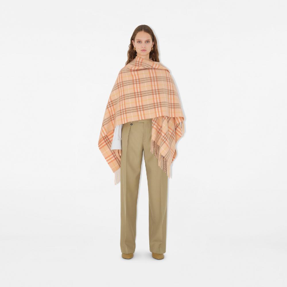 Burberry Capa en lana y cachemir CheckPrecio 990 00 € Tienda