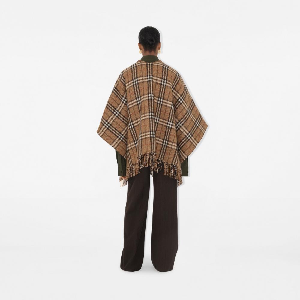 Burberry Capa reversible en cachemir y lana CheckPrecio 1.450 00 € Tienda