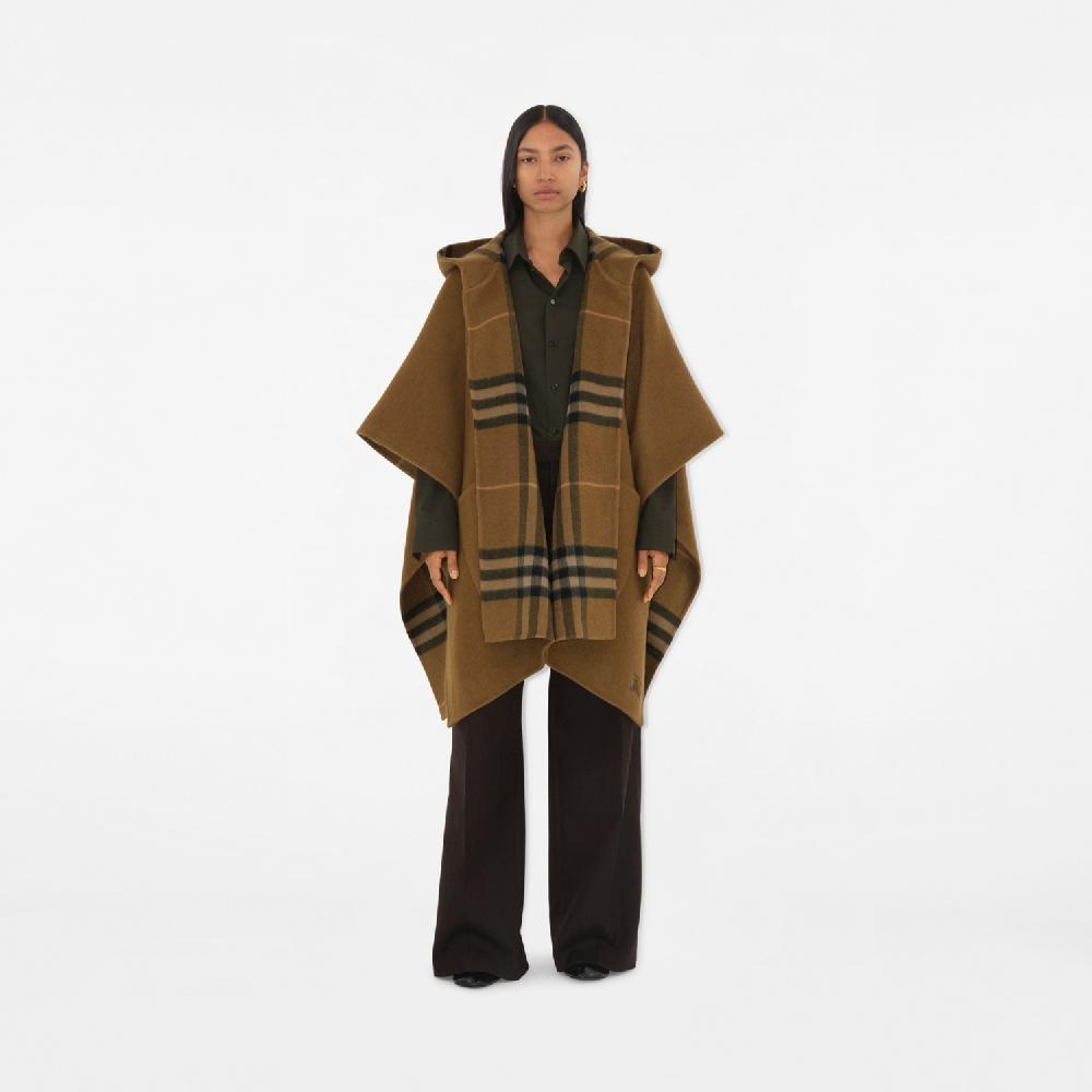 Burberry Capa reversible en cachemir CheckPrecio 2.790 00 € Envío gratis