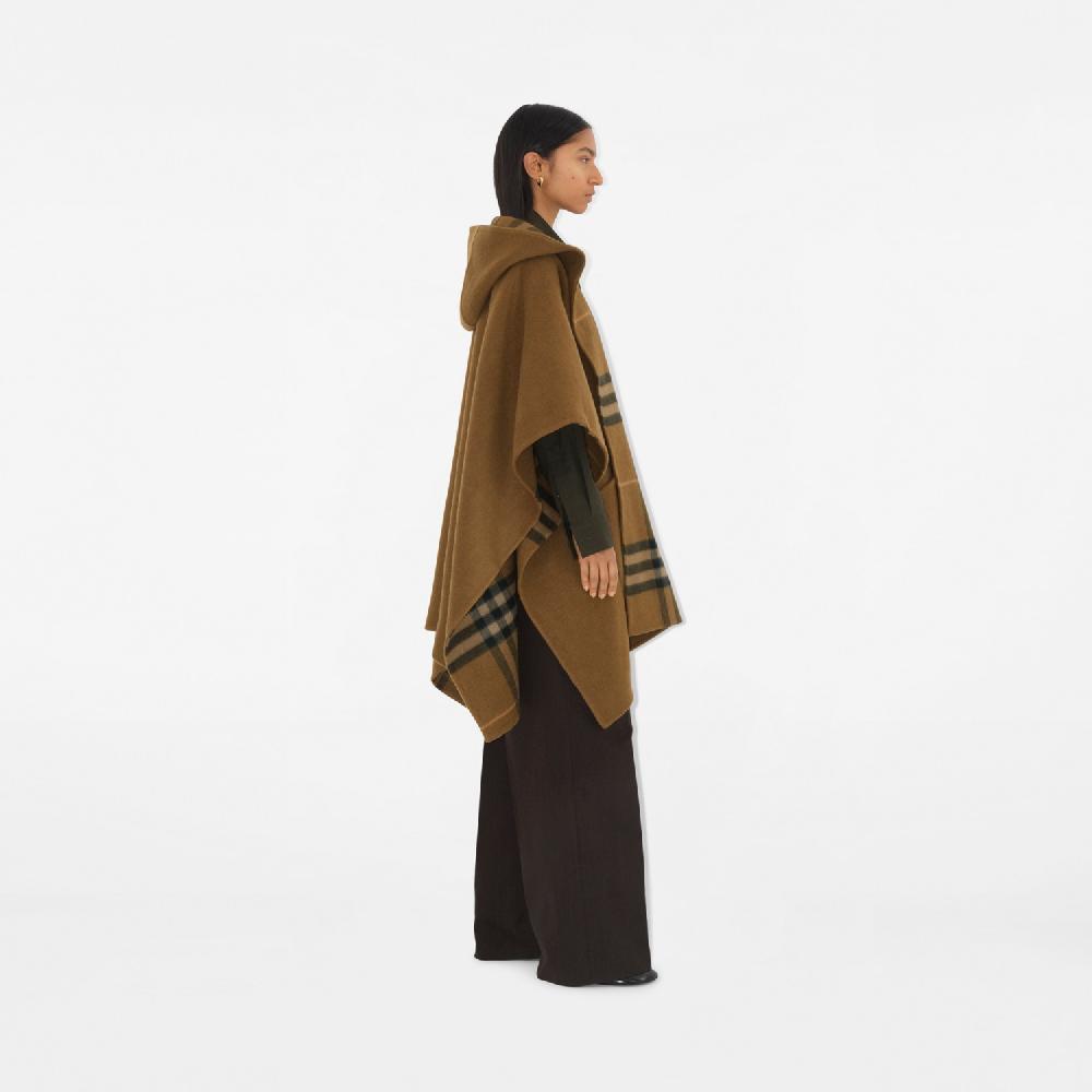 Burberry Capa reversible en cachemir CheckPrecio 2.790 00 € Envío gratis