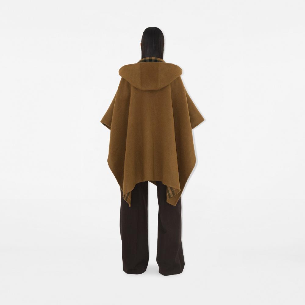 Burberry Capa reversible en cachemir CheckPrecio 2.790 00 € Envío gratis