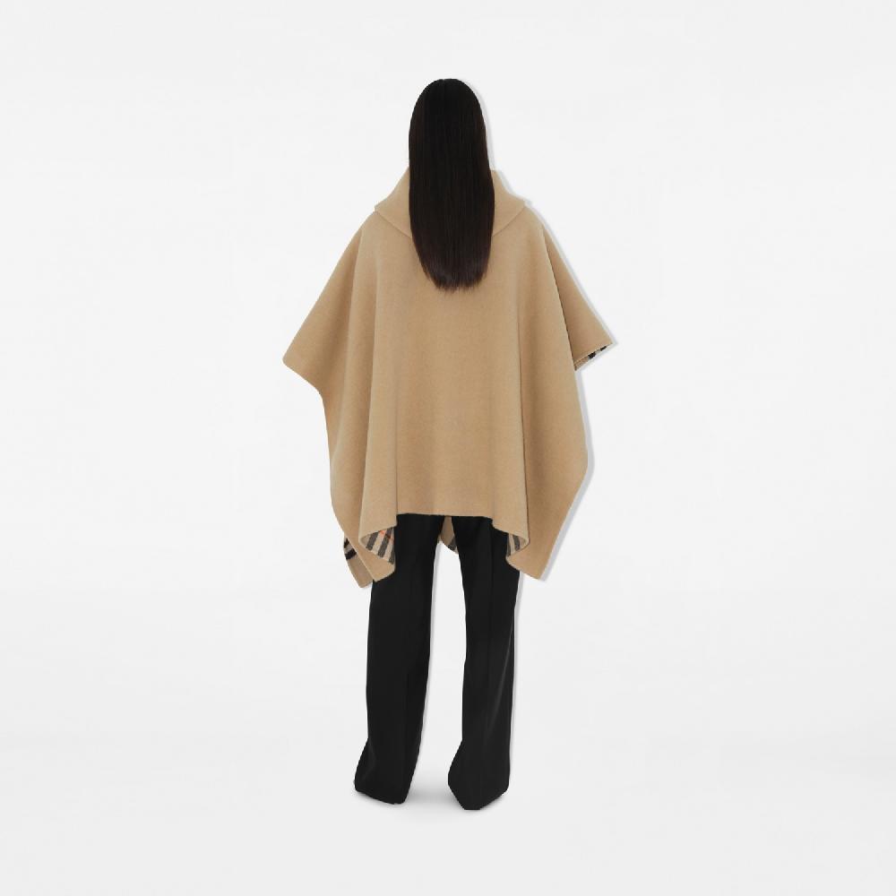 Burberry Capa reversible en cachemir CheckPrecio 2.790 00 € COMPRAR AHORA