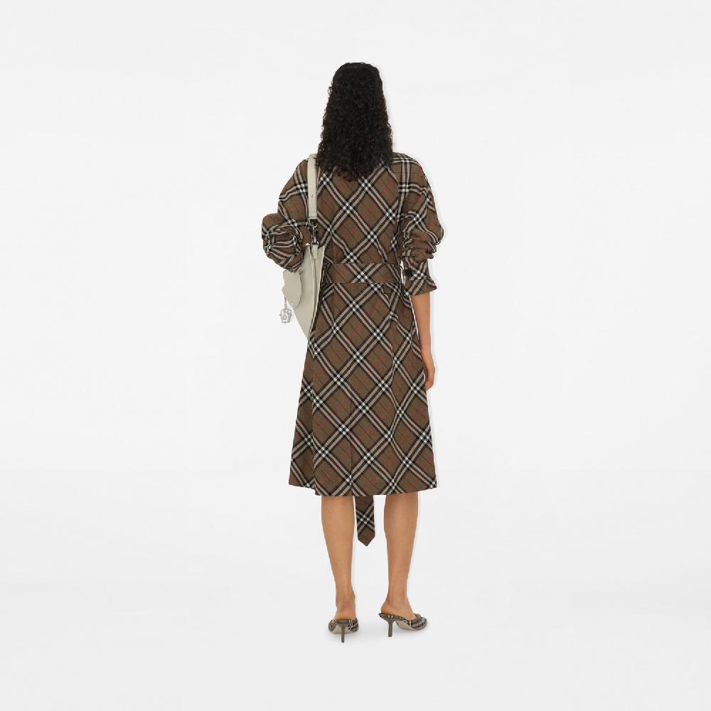 Burberry Vestido estilo trench coat en mezcla de seda CheckPrecio 1.990 00 € Últimos 2 días