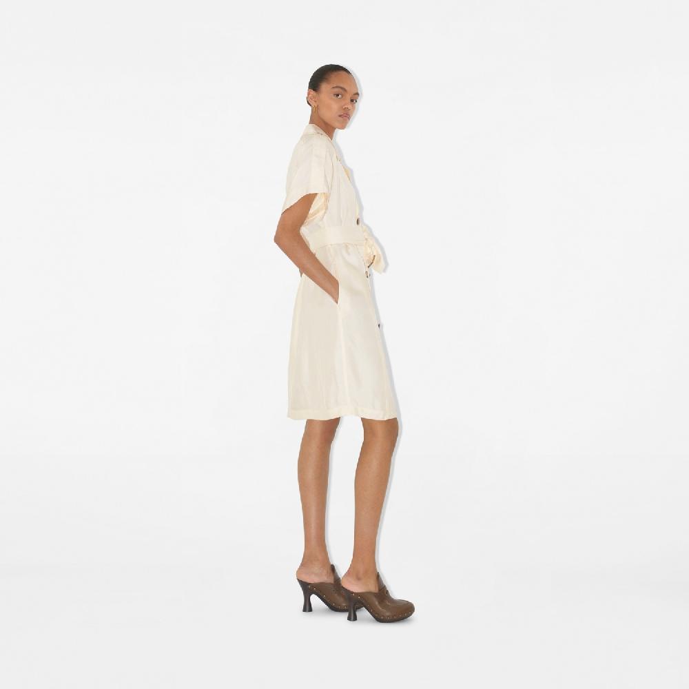 Burberry Vestido estilo trench en viscosaPrecio 1.490 00 € Novedades Último día