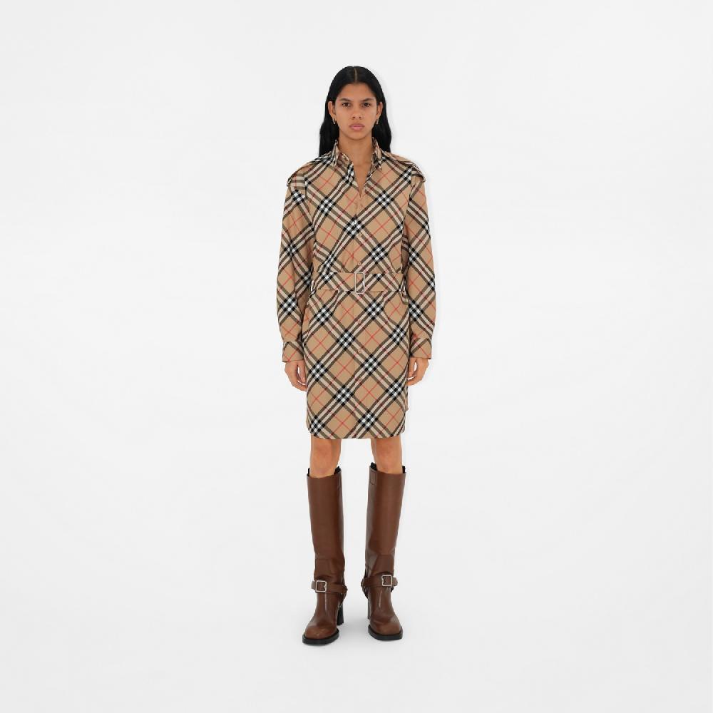 Burberry Vestido camisero en algodón CheckPrecio 990 00 € Solo hoy