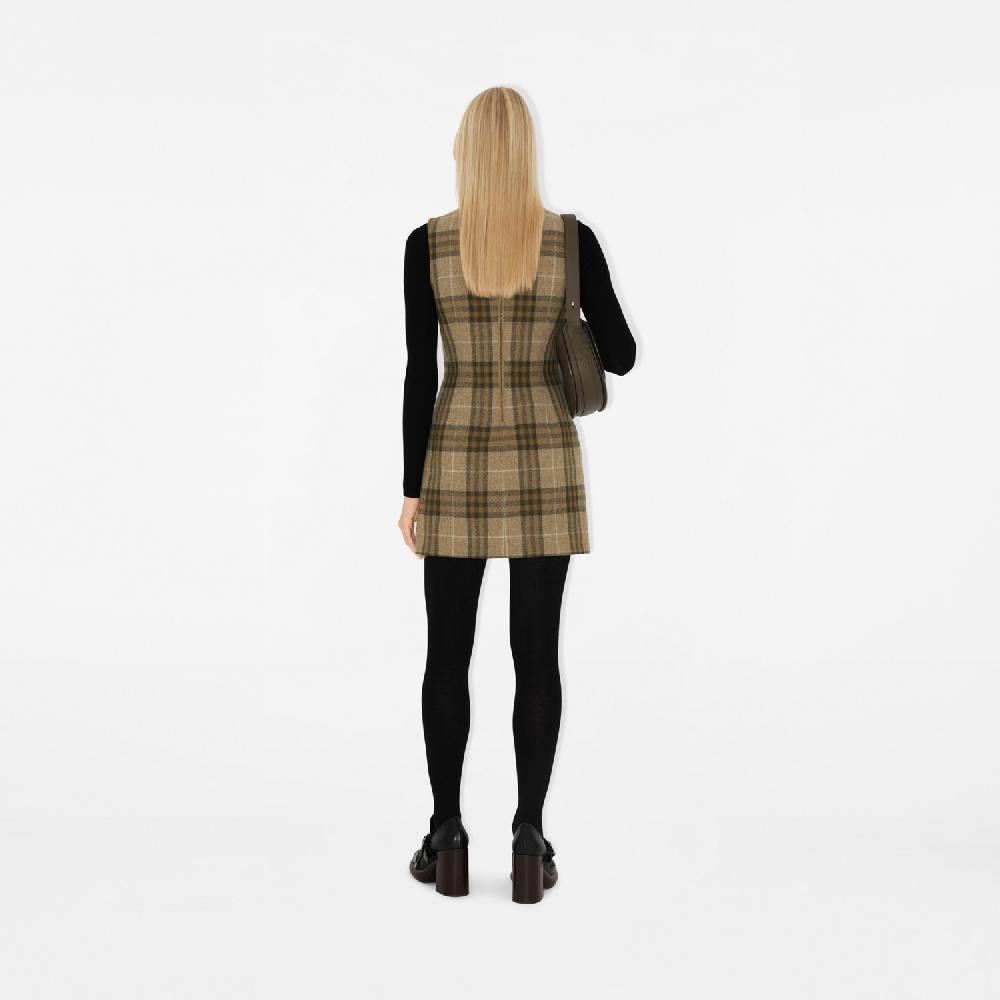 Burberry Vestido en lana CheckPrecio 1.750 00 € Limitado a 3 días