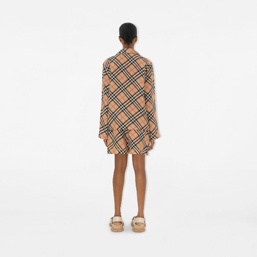 Burberry Camisa pijamera en seda CheckPrecio 1.250 00 € Rebajas