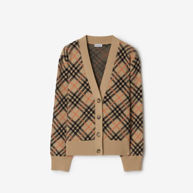 Burberry Cárdigan en cachemir CheckPrecio 1.550 00 € COMPRAR AHORA