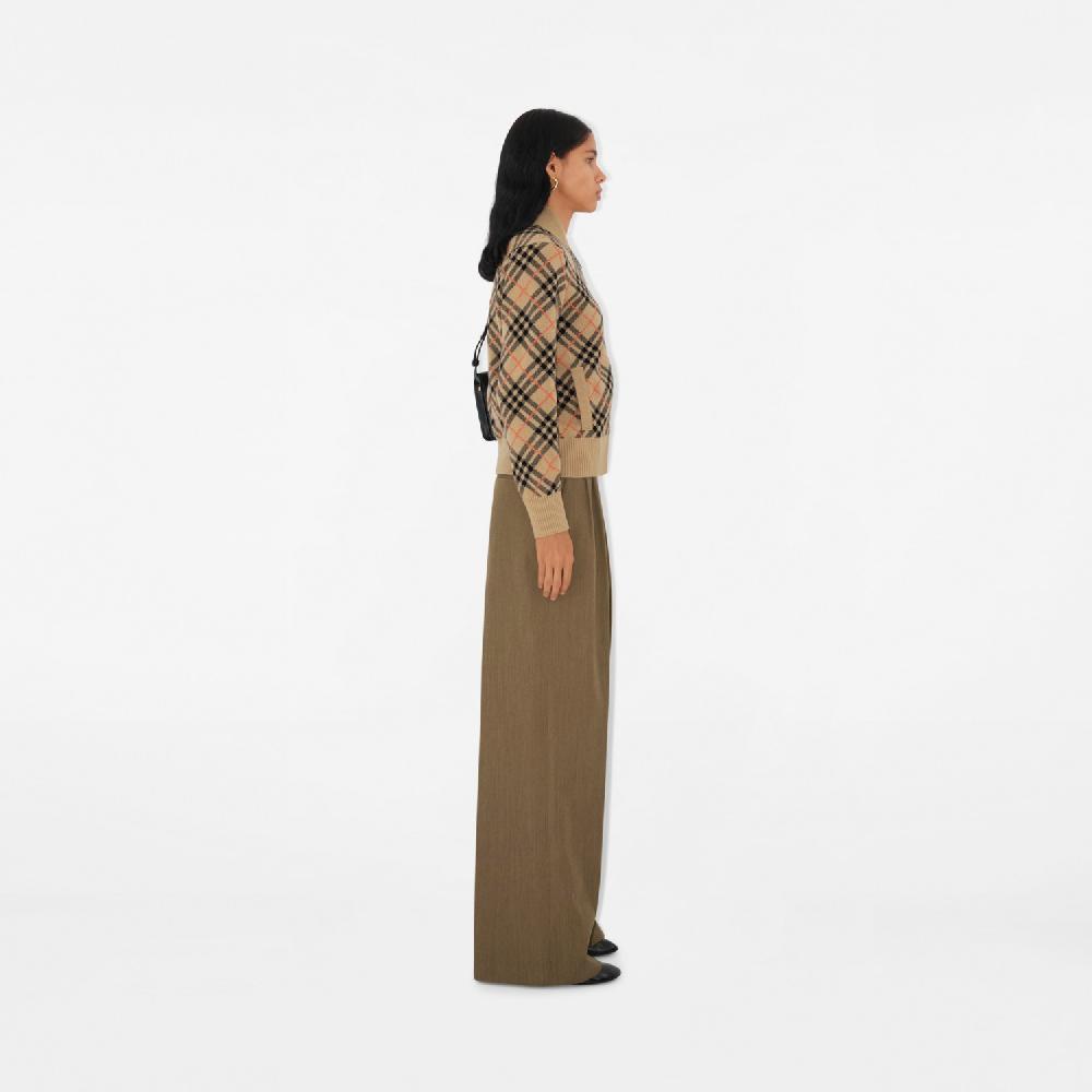 Burberry Cazadora bomber en cachemir CheckPrecio 1.590 00 € ÚLTIMAS EDICIONES