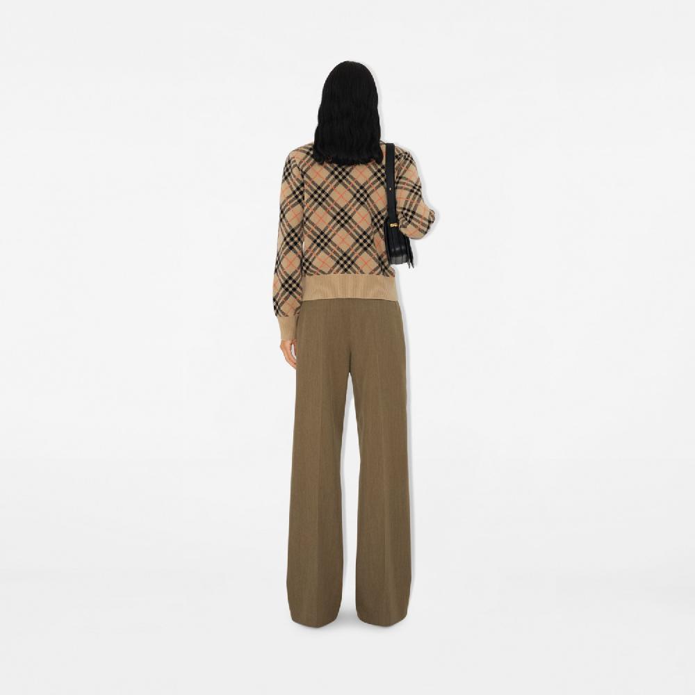 Burberry Cazadora bomber en cachemir CheckPrecio 1.590 00 € ÚLTIMAS EDICIONES