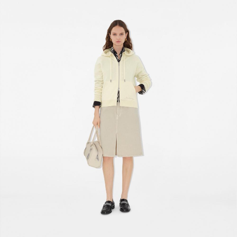 Burberry Sudadera en lana y cachemir con capucha y cremalleraPrecio 1.090 00 € Solo hoy