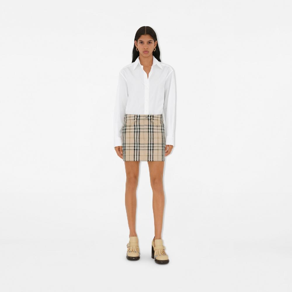 Burberry Minifalda en tejido vaquero CheckPrecio 760 00 € Envío internacional gratuito