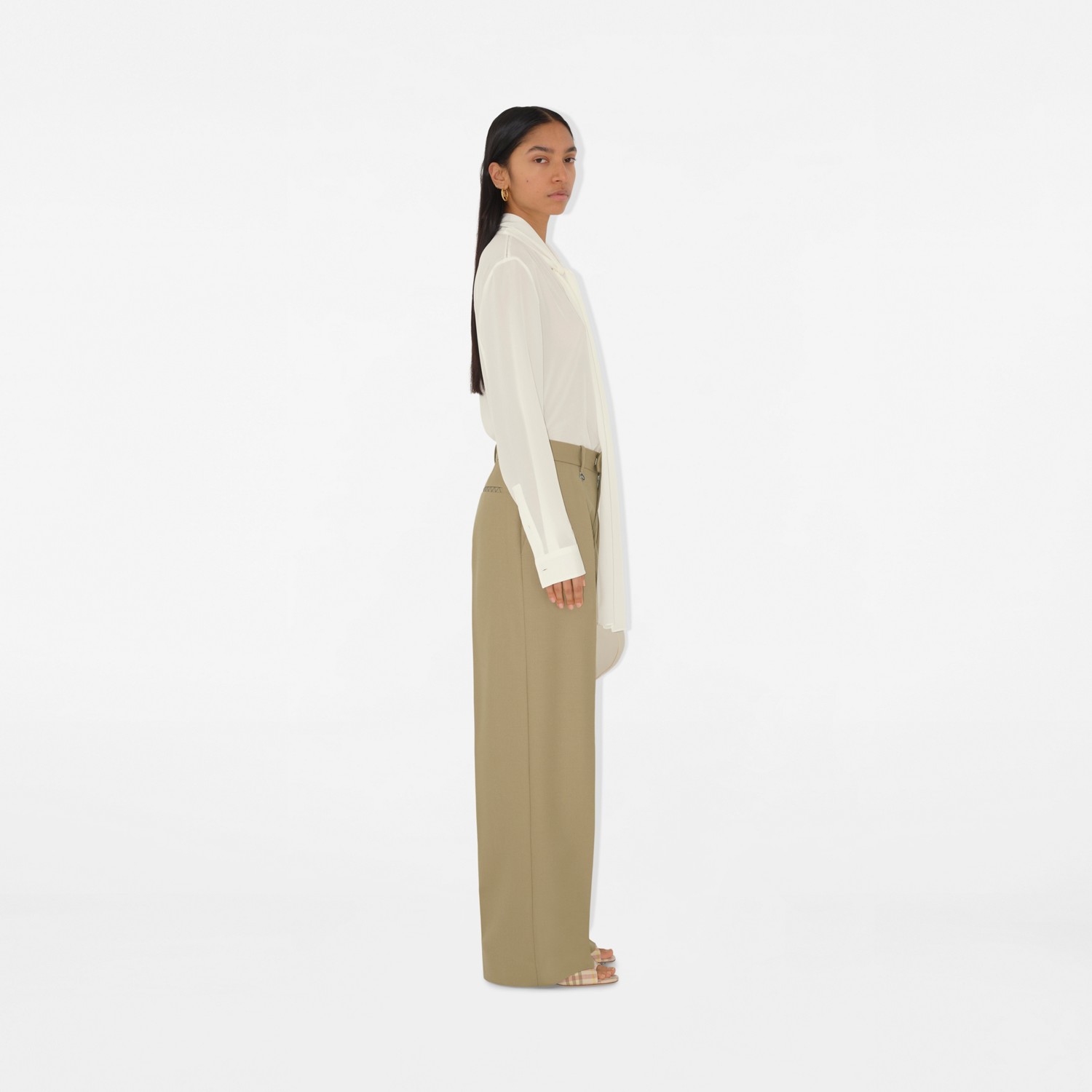 Burberry Pantalones de vestir en lanaPrecio 1.090 00 € Liquidación