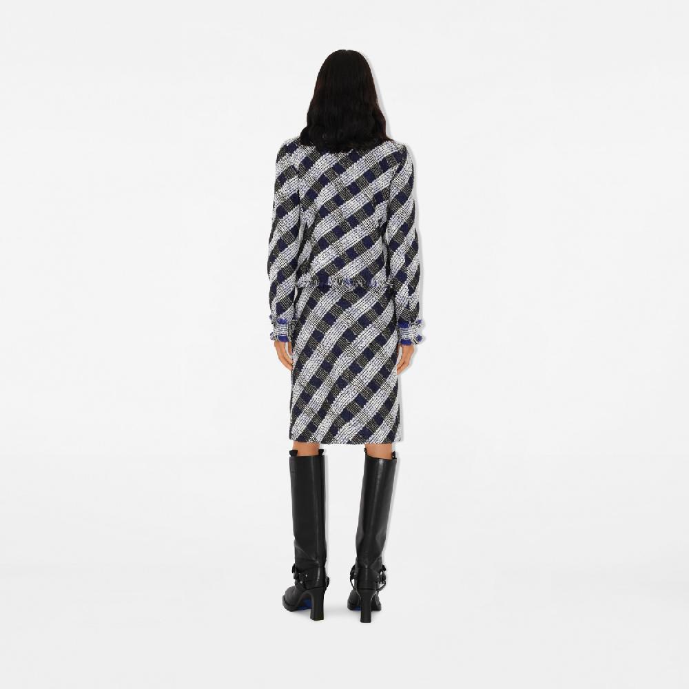 Burberry Chaqueta corta en tweed a cuadrosPrecio 2.290 00 € Envío internacional gratuito