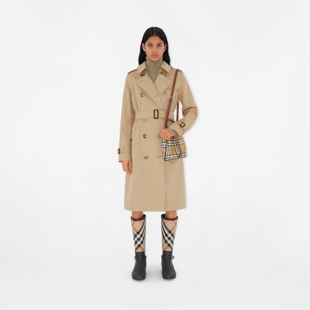 Burberry Minibolso bombonera TBPrecio 1.150 00 € Ventas relámpago