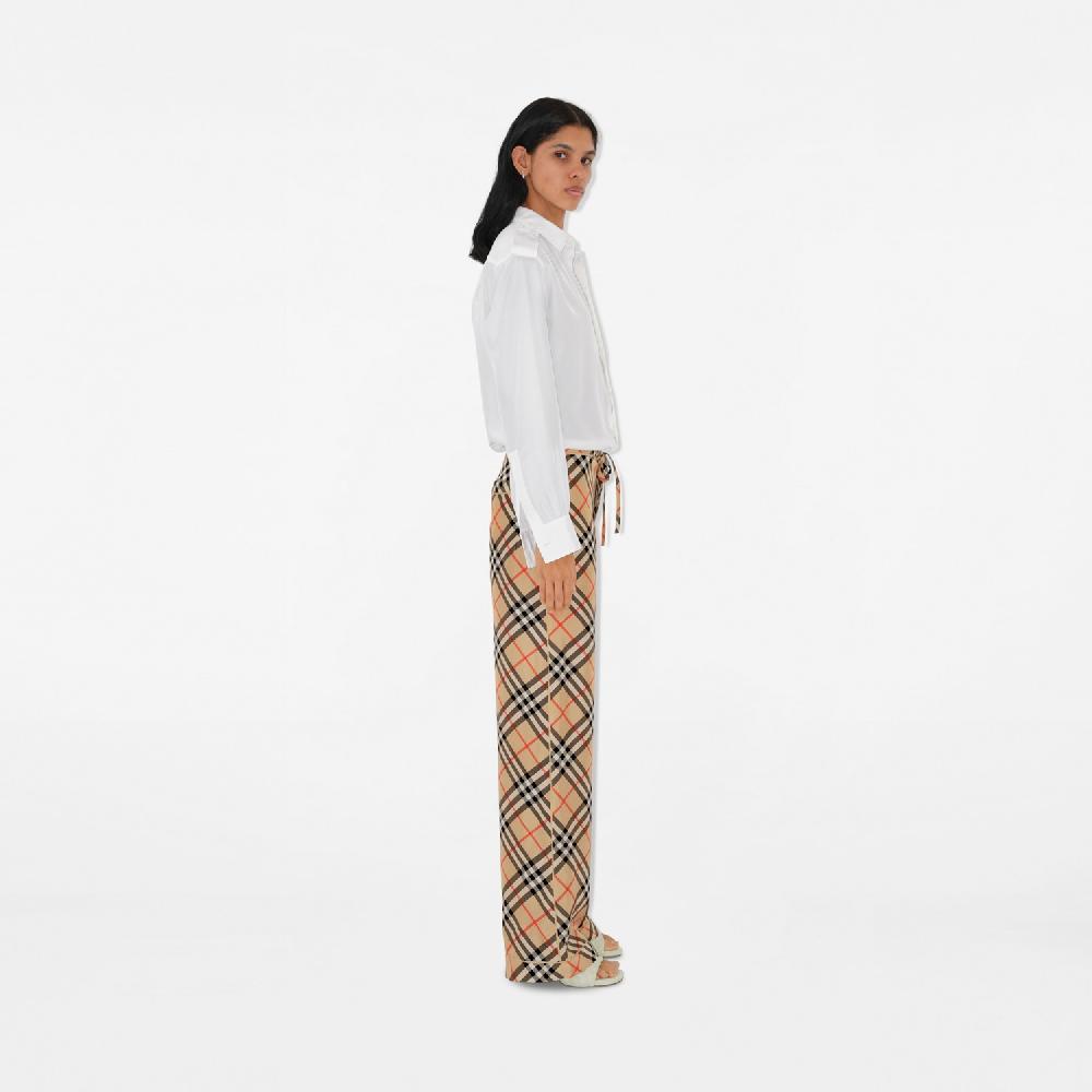 Burberry Pantalones pijameros en seda a cuadrosPrecio 1.450 00 € Solo queda un día