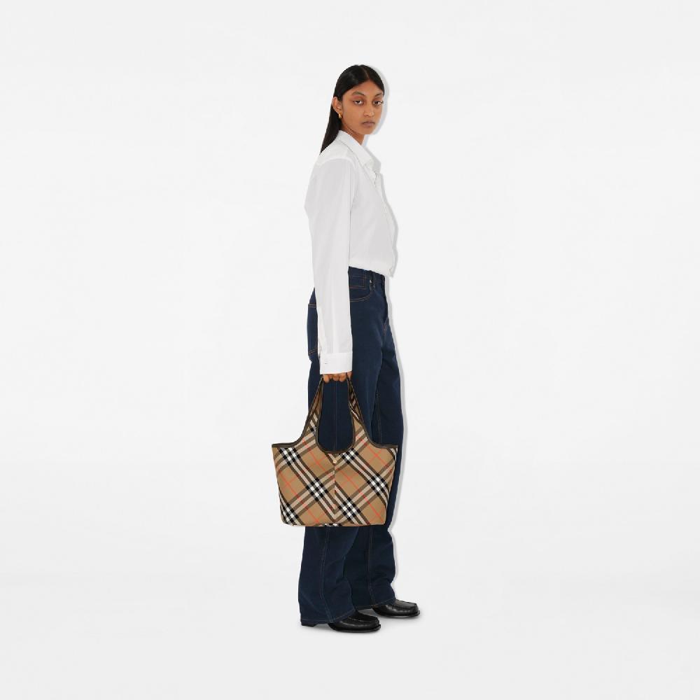 Burberry Bolso tote Check pequeñoPrecio 1.290 00 € Última moda