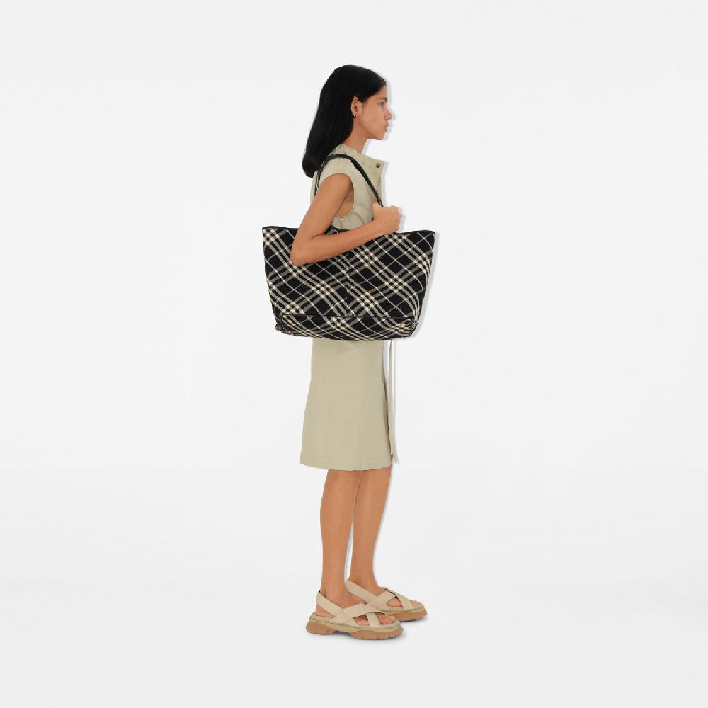 Burberry Bolso tote Check medianoPrecio 1.390 00 € Grandes ahorros