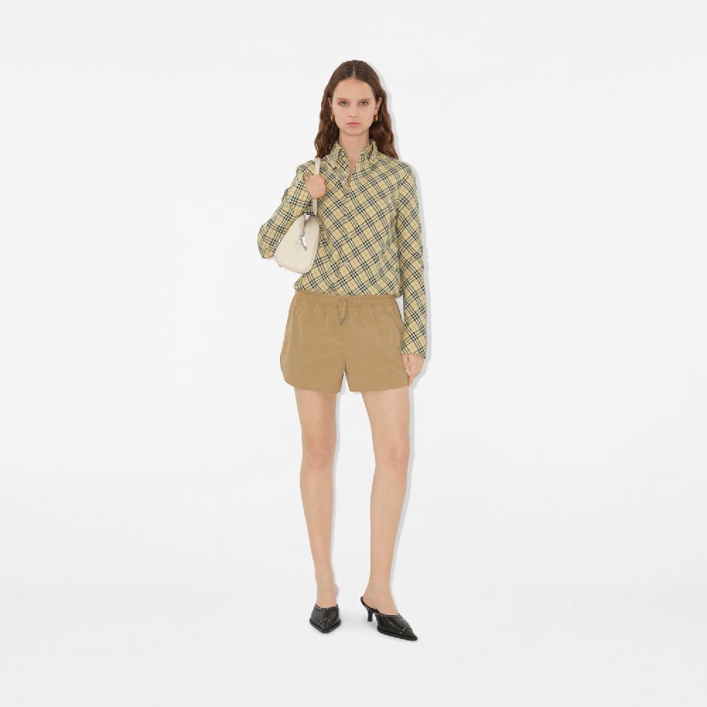 Burberry Pantalones cortos en nailon y algodónPrecio 620 00 € Ofertas