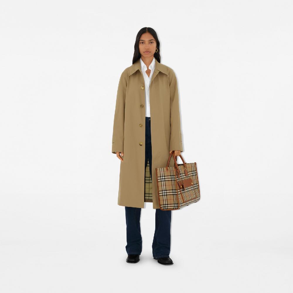 Burberry Bolso tote Freya medianoPrecio 1.490 00 € Personalizable con iniciales En oferta
