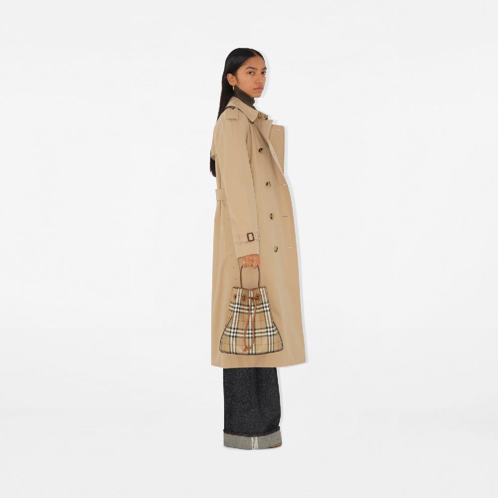 Burberry Bolso bombonera TB pequeñoPrecio 1.690 00 € Gran oferta