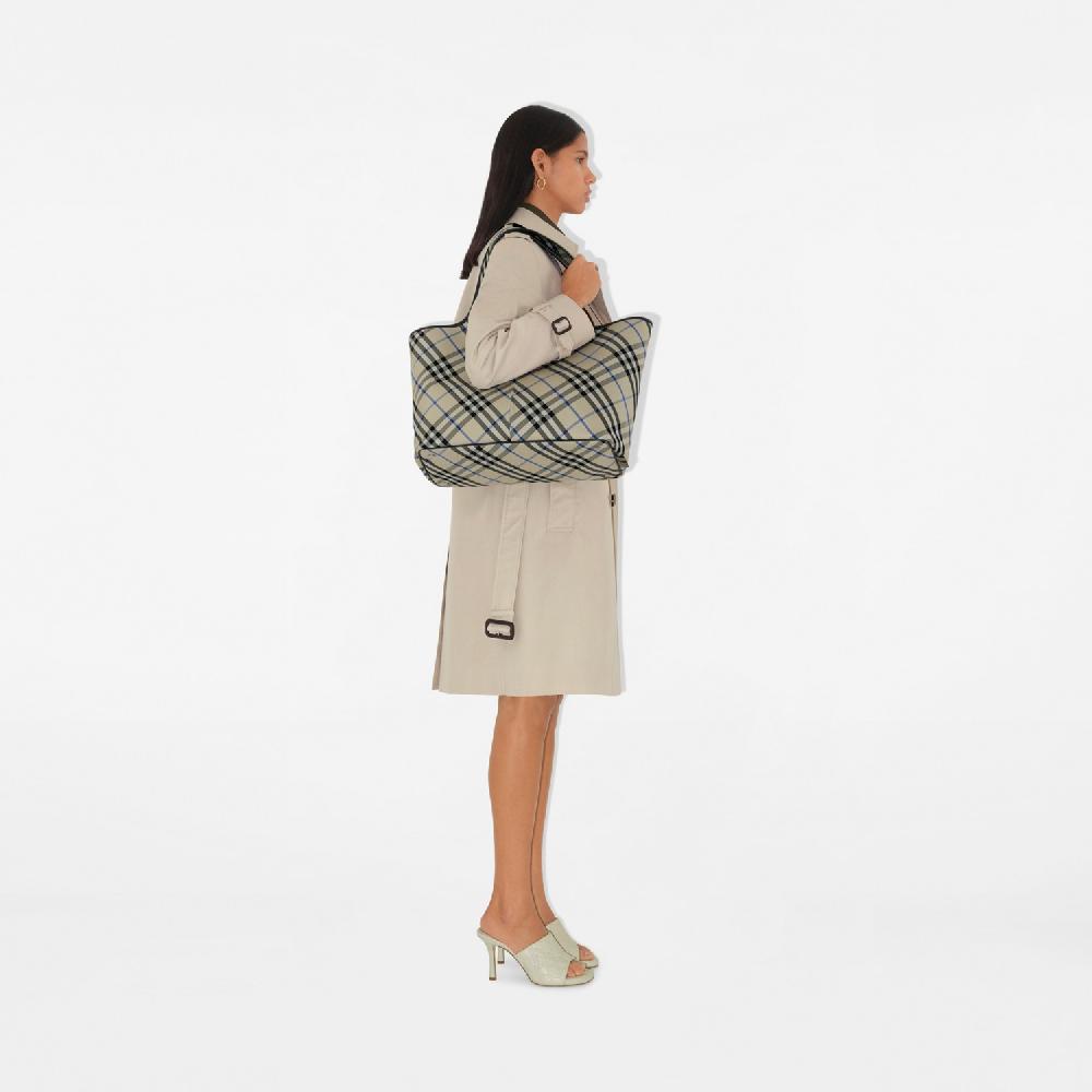 Burberry Bolso tote Check medianoPrecio 1.390 00 € Ventas relámpago