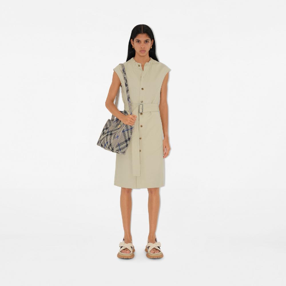 Burberry Bolso tote mini en punto CheckPrecio 1.350 00 € Tienda