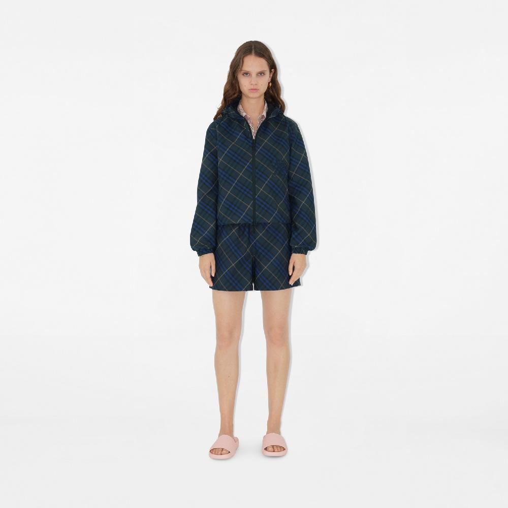 Burberry Sandalias pala Dive con cuadros grabadosPrecio 290 00 € Promoción trimestral