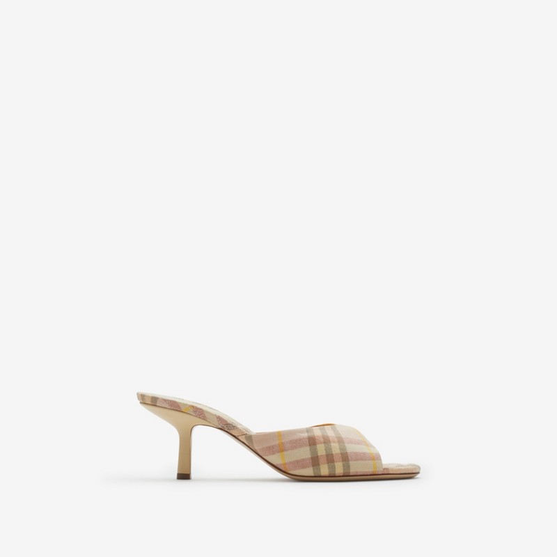 Burberry Zuecos Mews Check en mezcla de linoPrecio 590 00 €