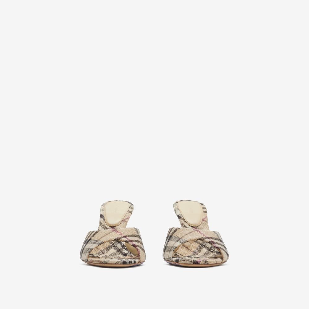 Burberry Zuecos Mews con tacón alto en mezcla de lino CheckPrecio 590 00 € Superdescuento