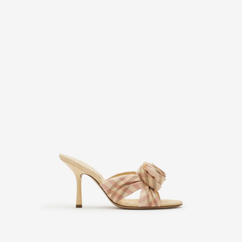 Burberry Zuecos Mews Check en mezcla de lino con rosaPrecio 920 00 € Descuento por venta flash