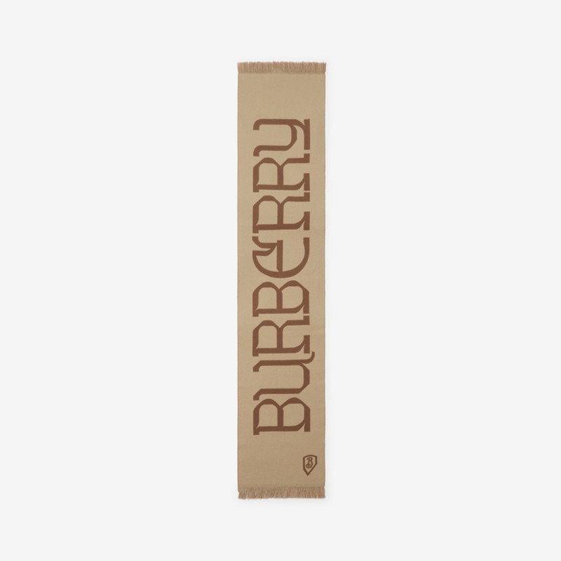 Burberry Bufanda en lana con logotipoPrecio 320 00 €