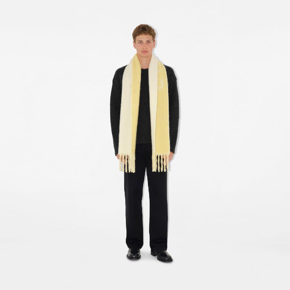Burberry Bufanda reversible en mezcla de alpaca y lana con logotipoPrecio 290 00 € Probador virtual Envío gratis