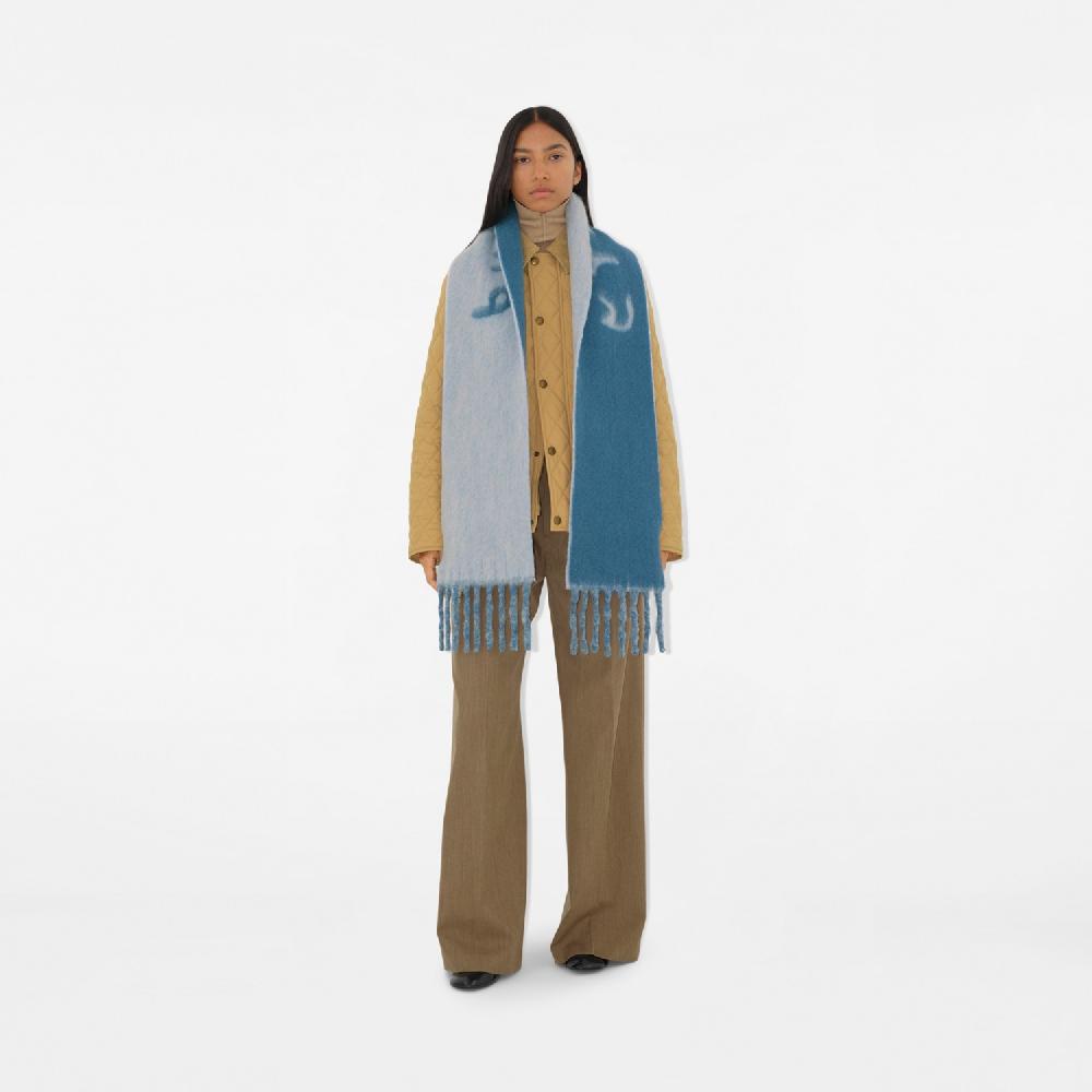 Burberry Bufanda reversible en mezcla de alpaca y lana con logotipoPrecio 290 00 € Probador virtual Oferta especial