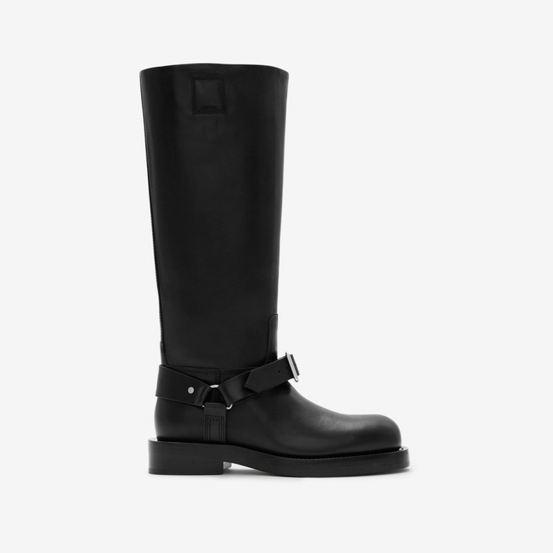 Burberry Botas altas Saddle en pielPrecio 1.750 00 € Pasarela