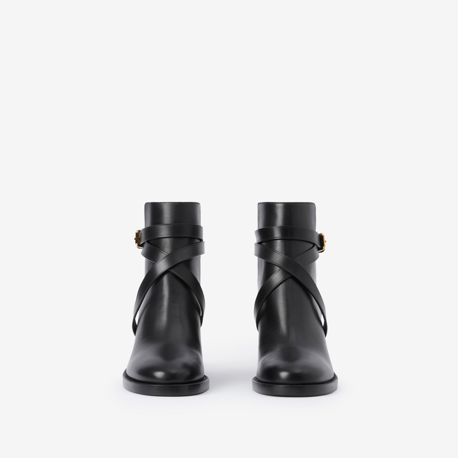 Burberry Botines en piel con tacón y paneles CheckPrecio 820 00 € Disponibilidad limitada Últimos 2 días