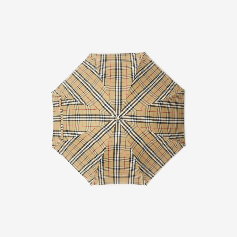 Burberry Paraguas en nailon CheckPrecio 550 00 € Liquidación