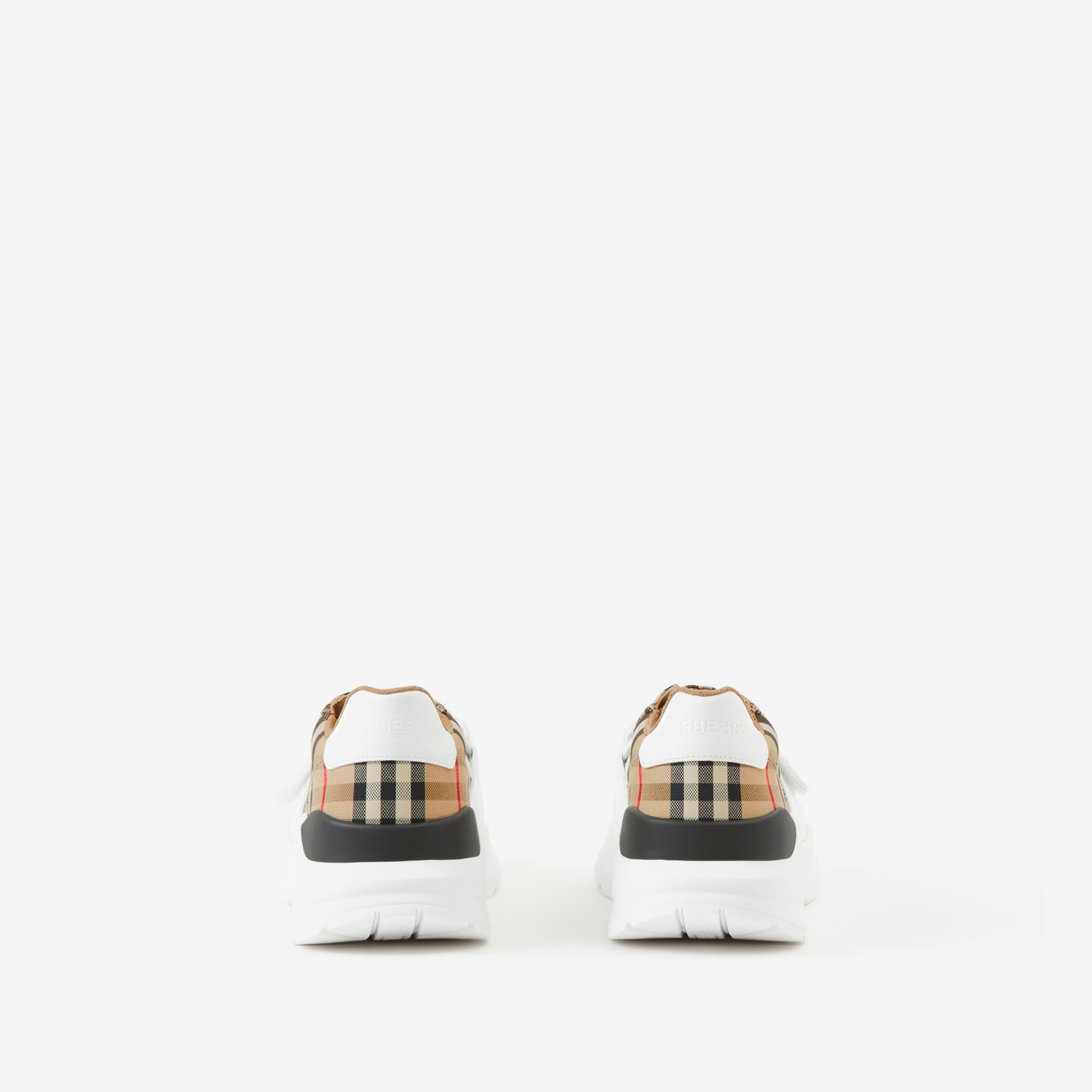 Burberry Zapatillas deportivas en tejido Check y pielPrecio 650 00 € Disponibilidad limitada Libre de impuestos