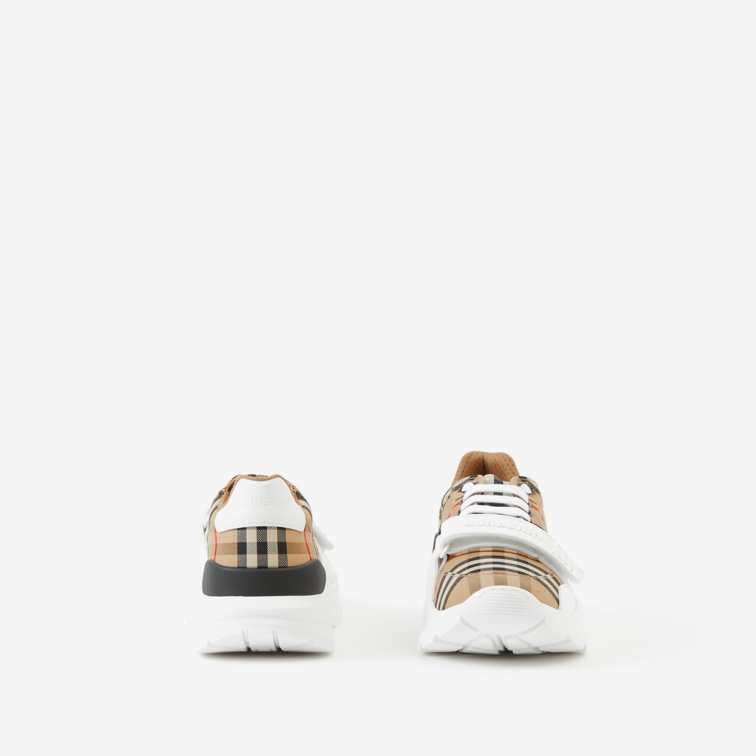 Burberry Zapatillas deportivas en tejido Check y pielPrecio 650 00 € Disponibilidad limitada Libre de impuestos