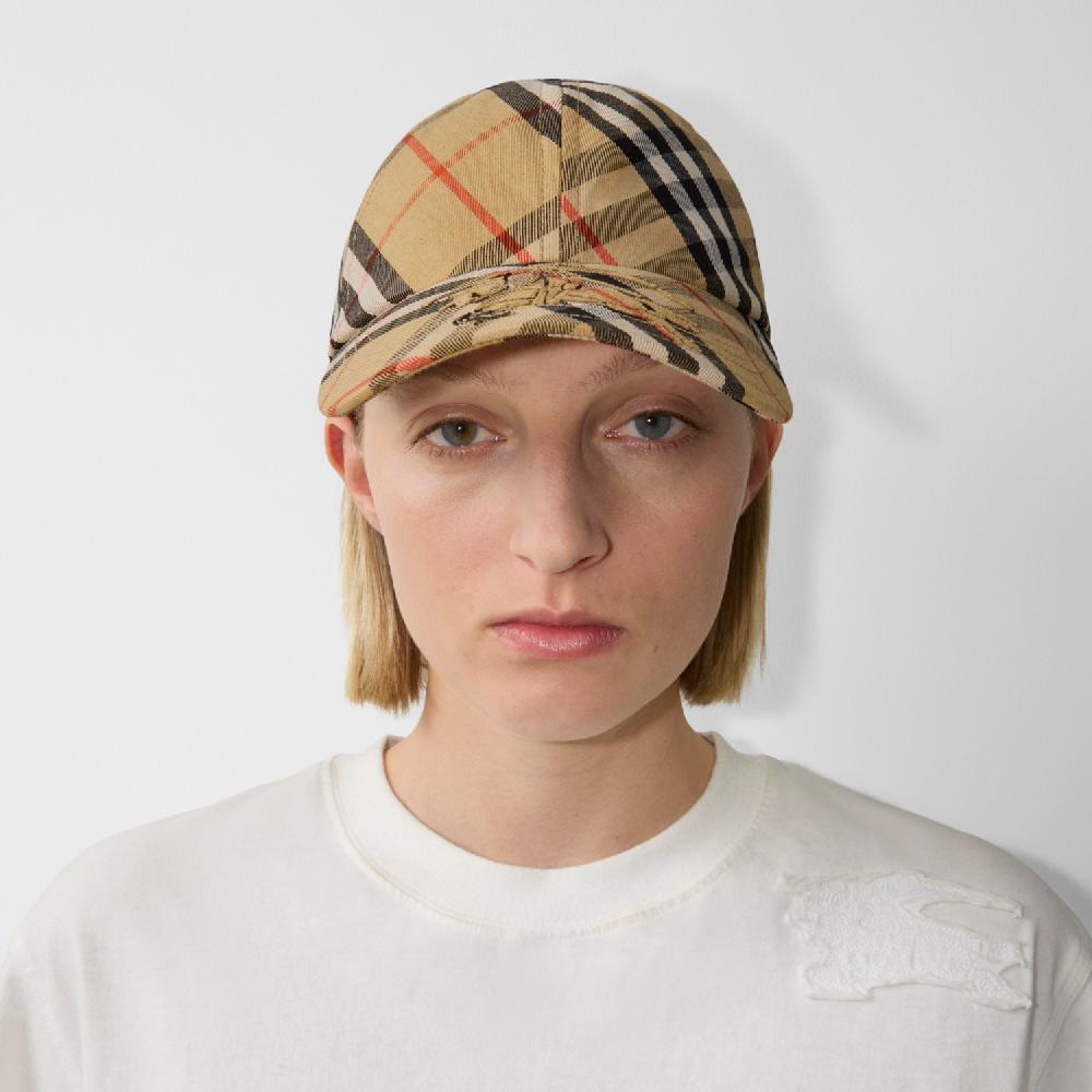 Burberry Gorra en mezcla de algodón Check con EKDPrecio 320 00 € Liquidación