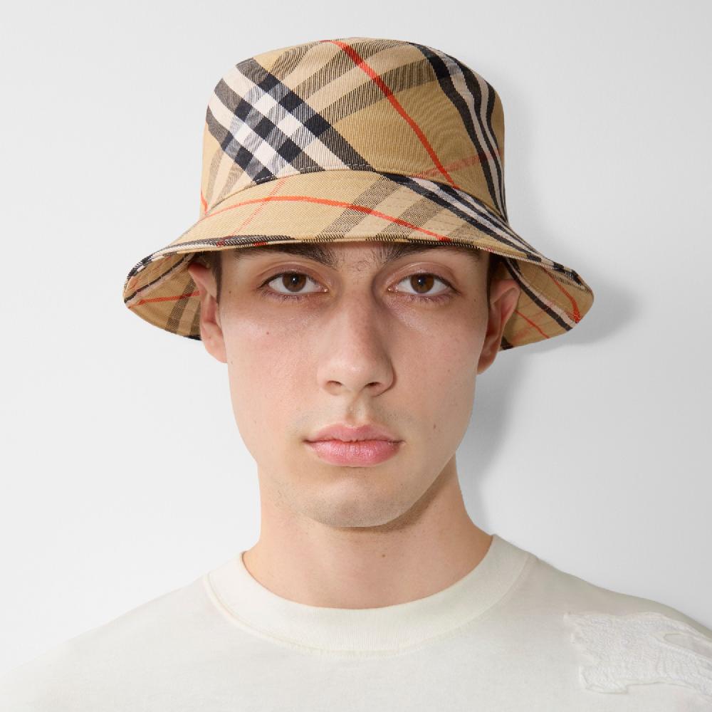 Burberry Sombrero de pesca Check en mezcla de algodón con EKDPrecio 390 00 € Mejor oferta