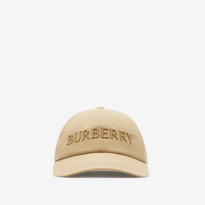 Burberry Gorra en gabardina con logotipoPrecio 320 00 € Novedades Oferta especial