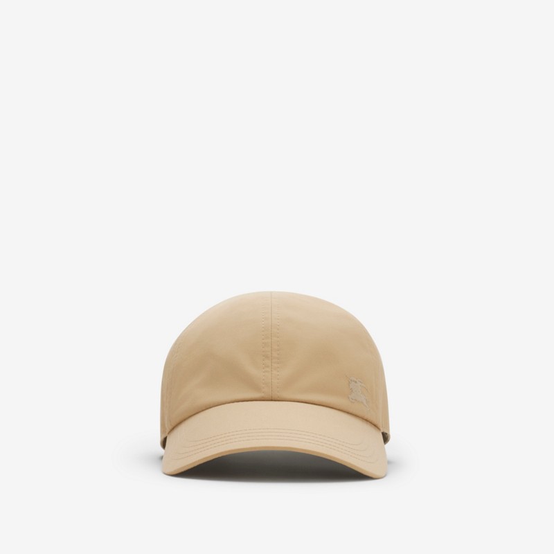 Burberry Gorra en gabardinaPrecio 320 00 € Novedades