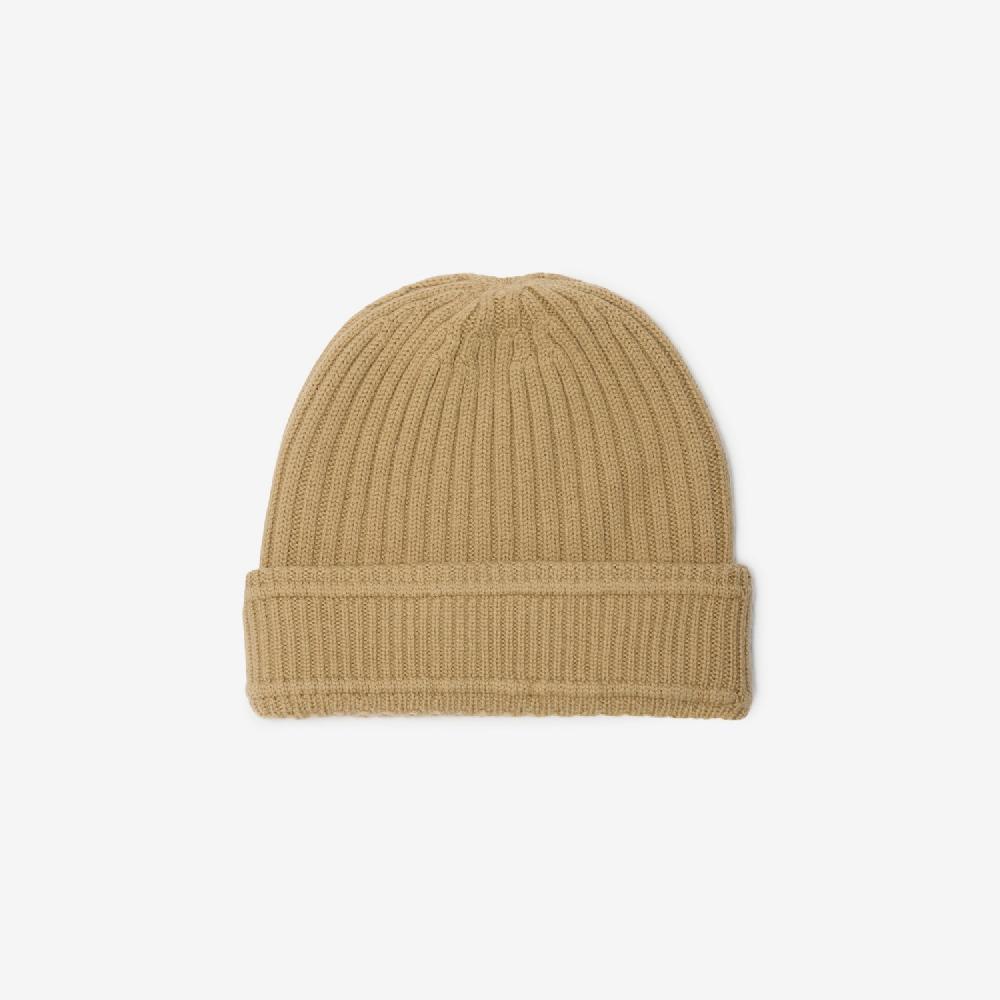 Burberry Gorro en lana con logotipoPrecio 250 00 € Solo hoy
