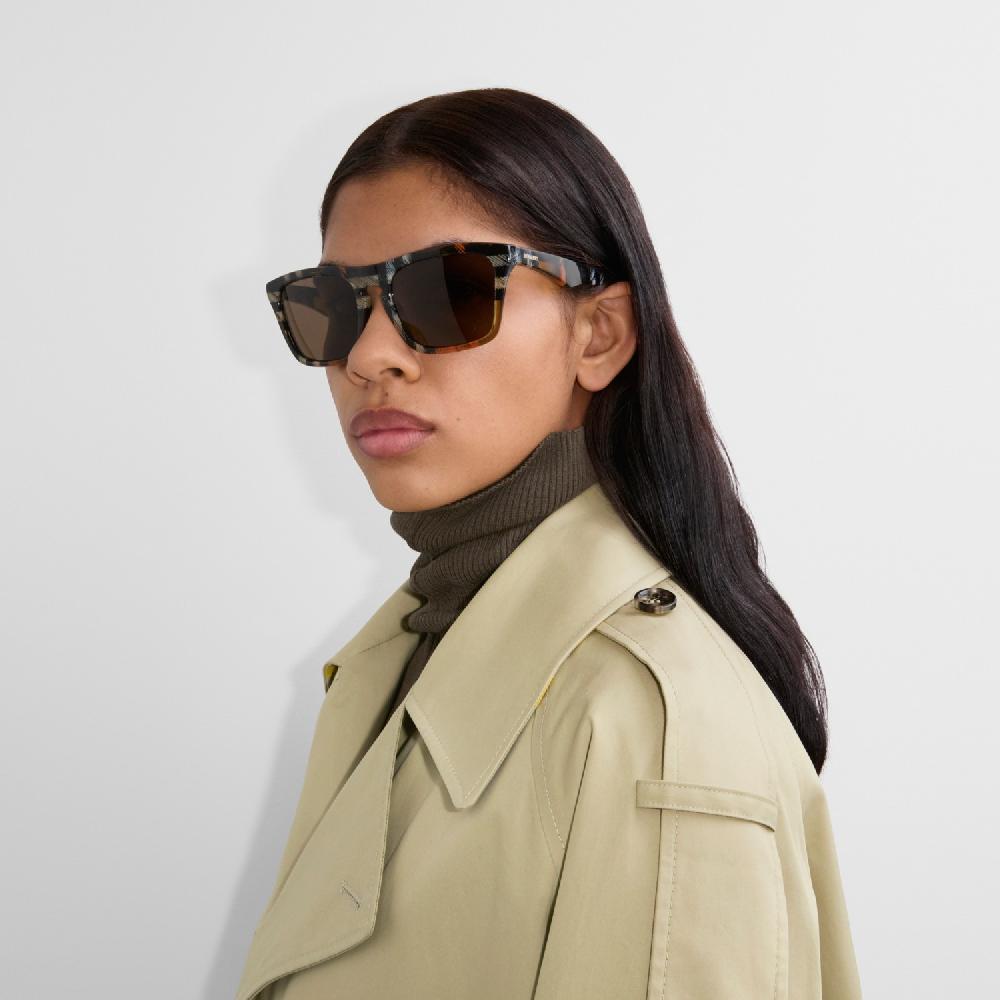 Burberry Gafas de sol Code con montura cuadradaPrecio 220 00 € Descuento por venta flash