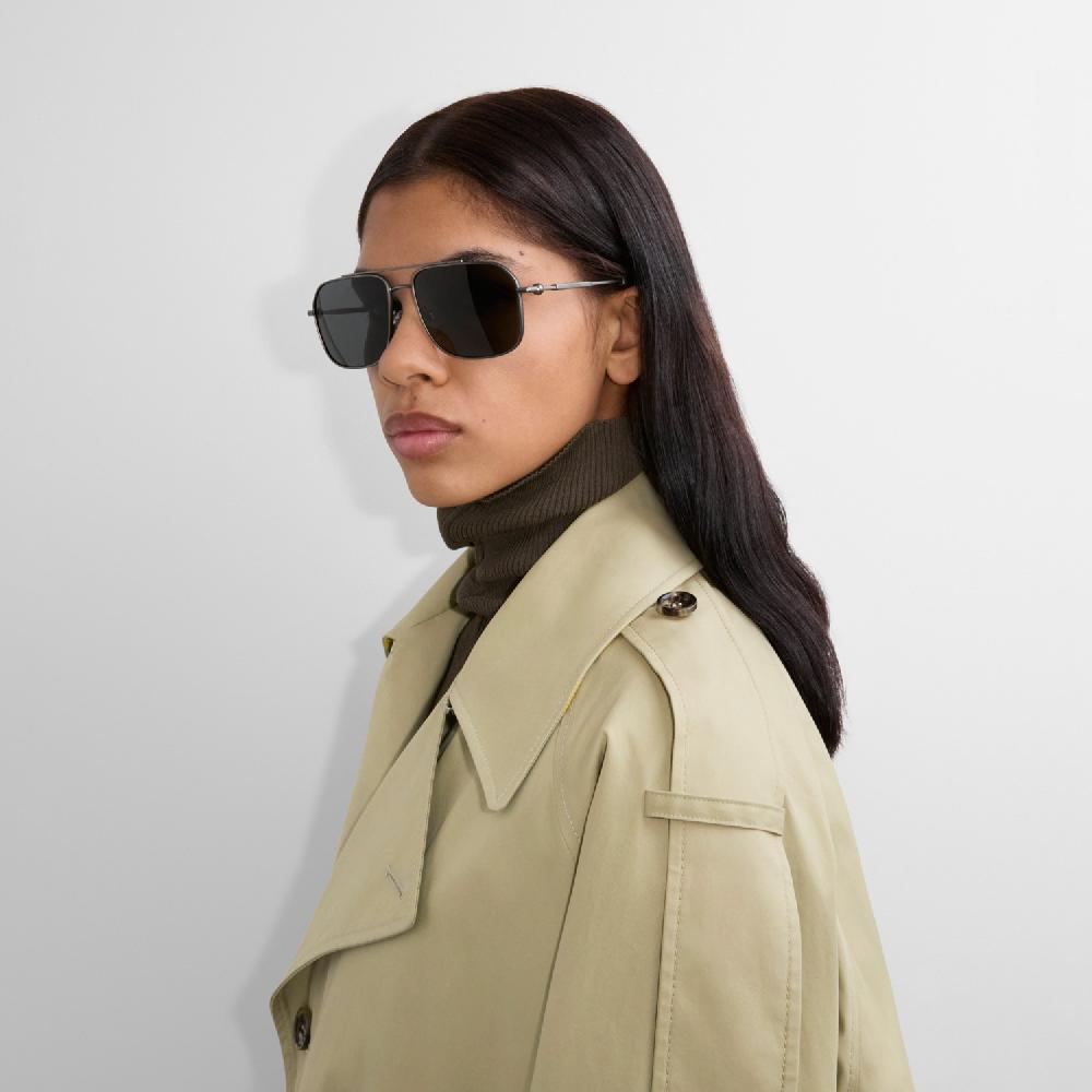 Burberry Gafas de sol estilo aviador metálicas con logotipoPrecio 260 00 € Devoluciones gratuitas