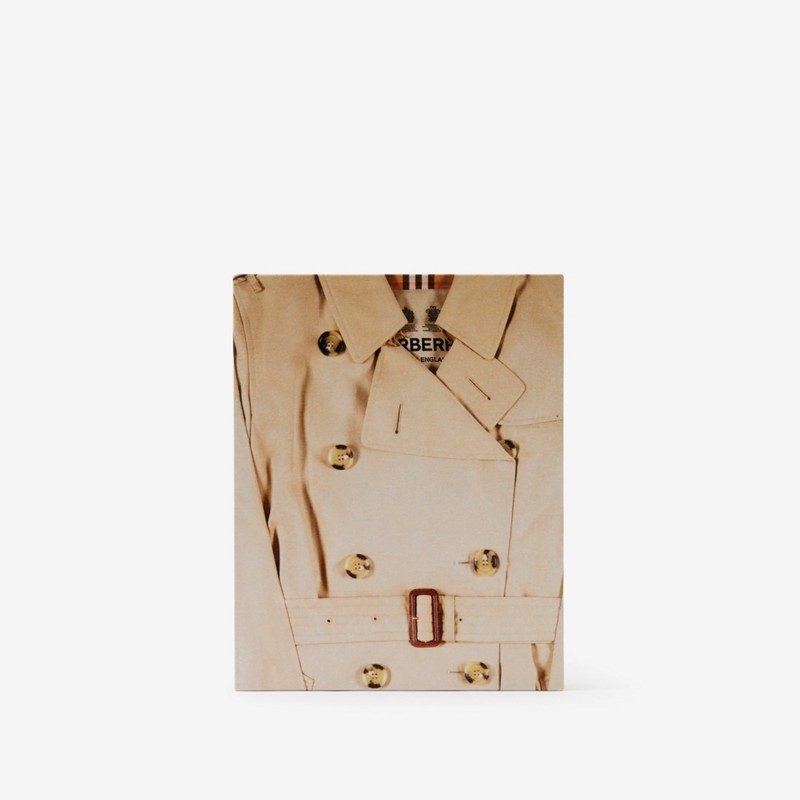 Burberry El libro de BurberryPrecio 195 00 € Últimos 2 días
