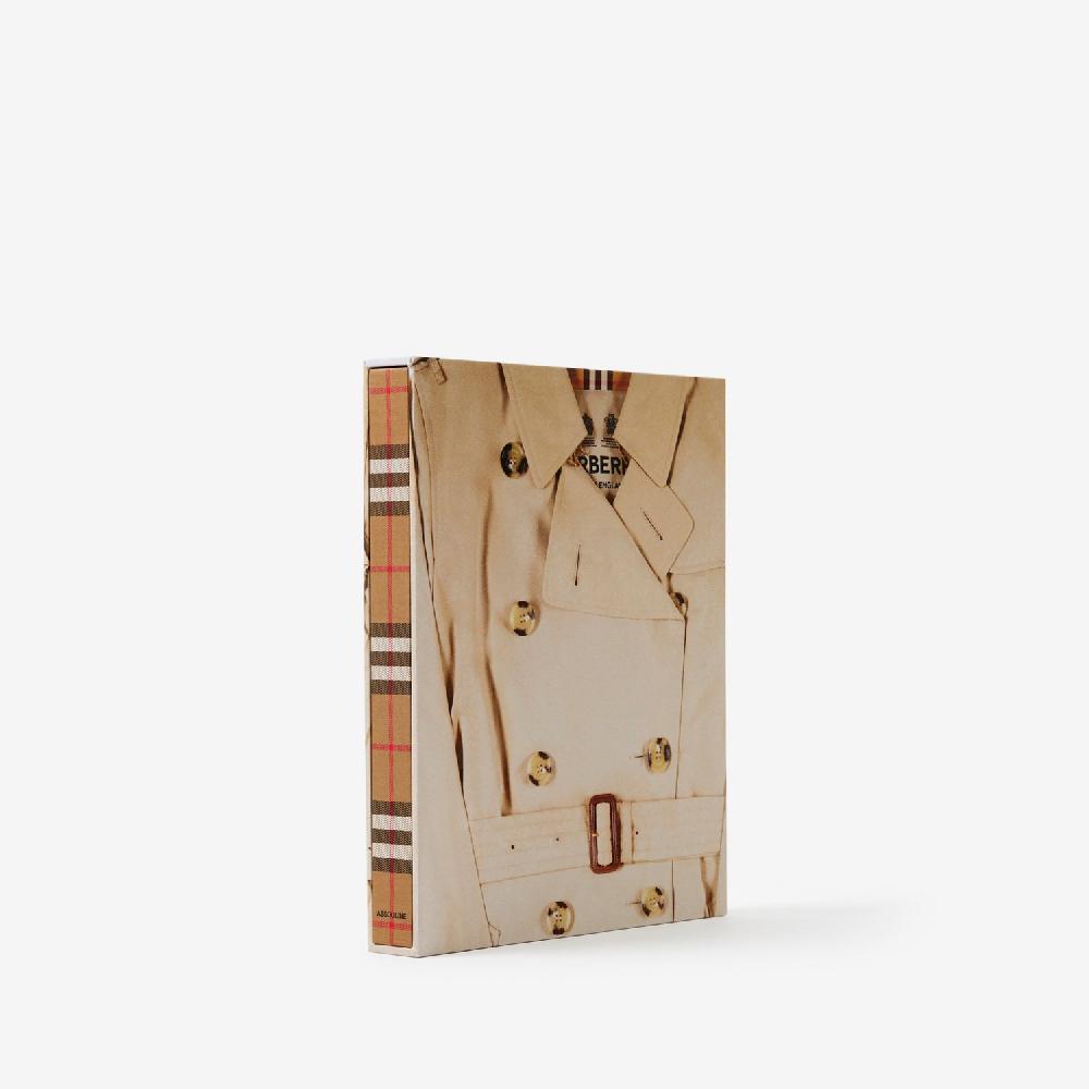 Burberry El libro de BurberryPrecio 195 00 € Últimos 2 días
